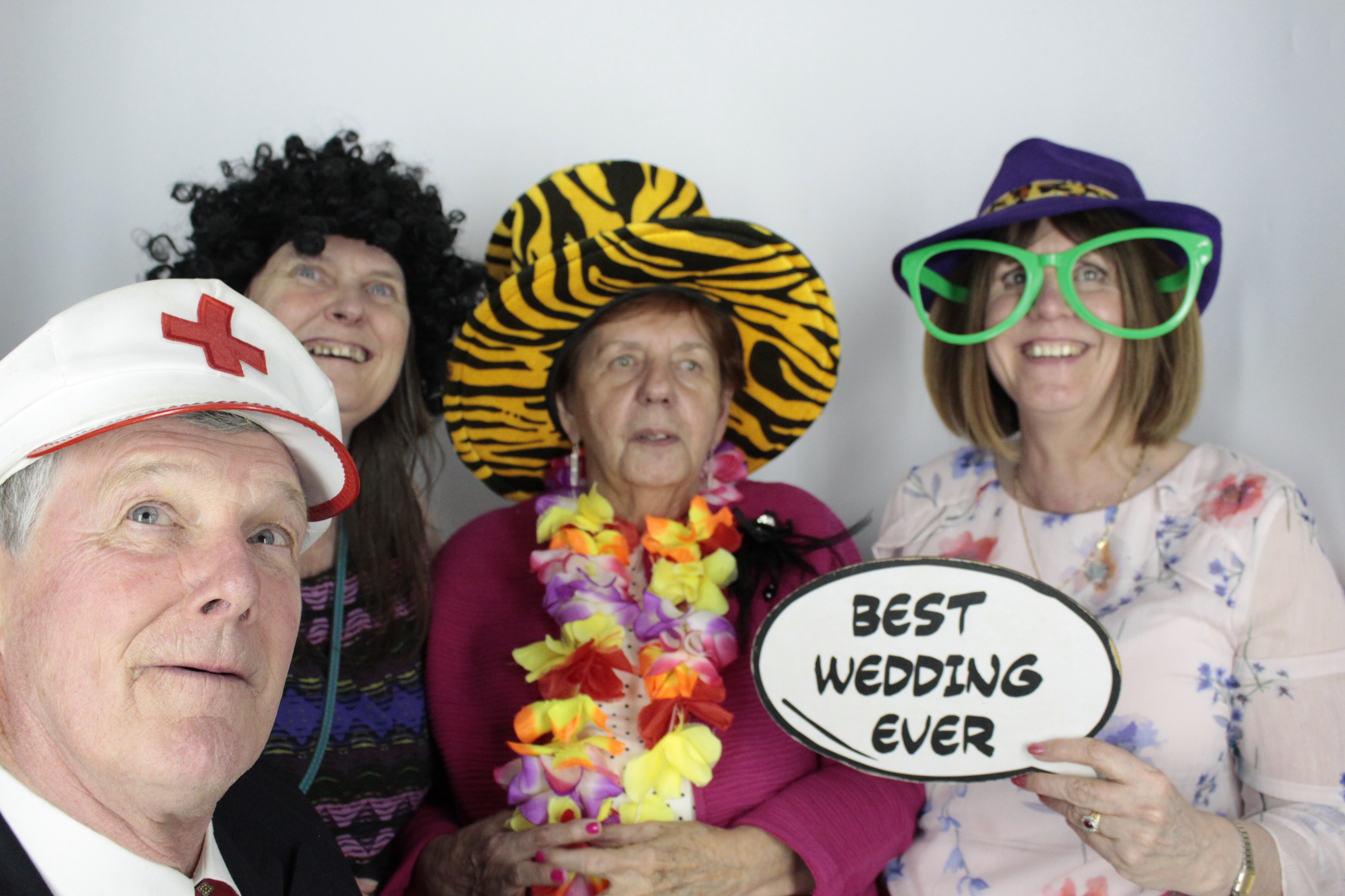 Andy & Leah's Wedding | View more photos from the event at gallery.myphotoboothexperience.co.uk/u/MyPhotoBoothExperienceLtd/Andy-Leahs-Wedding